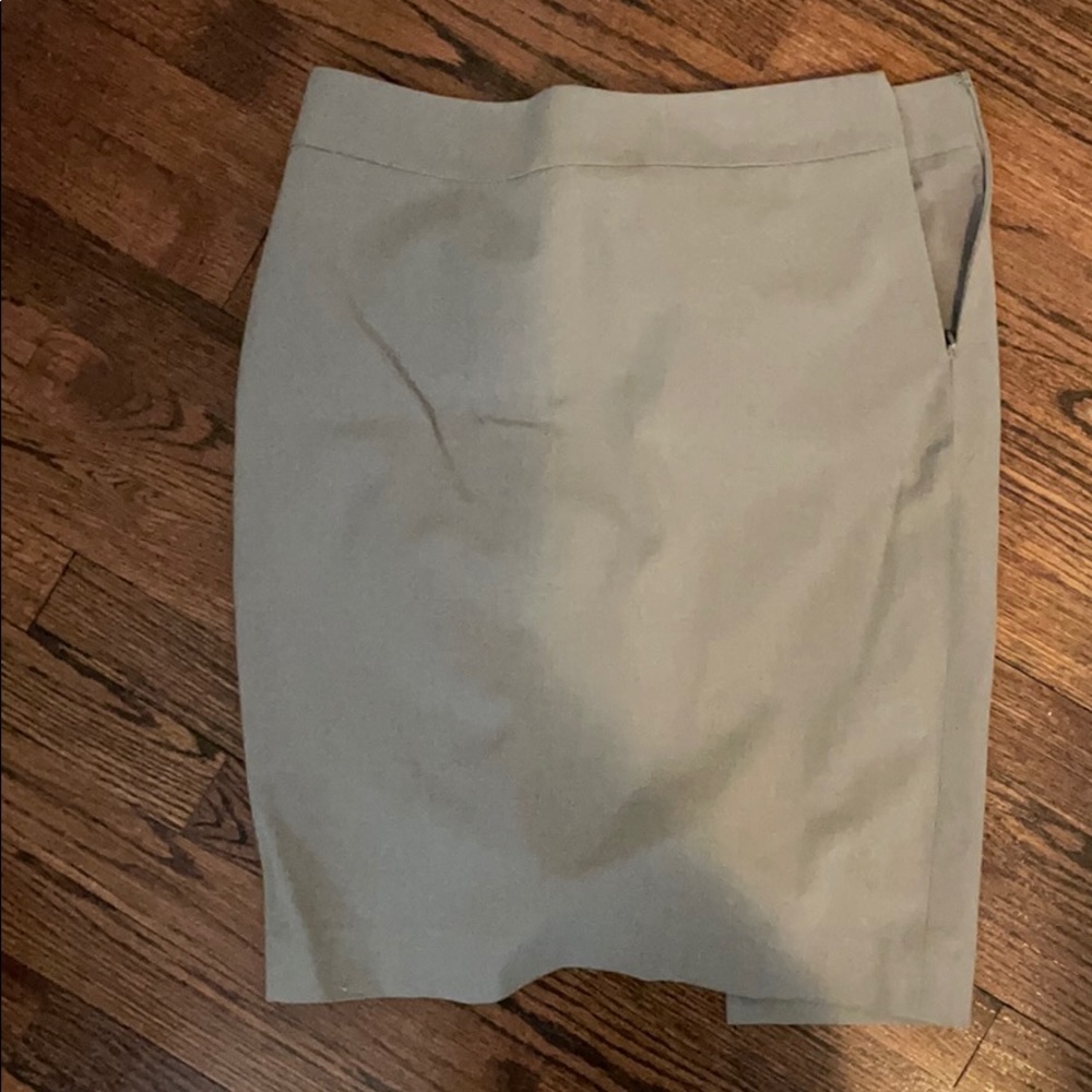 Ann Taylor Pencil Skirt- size 6P